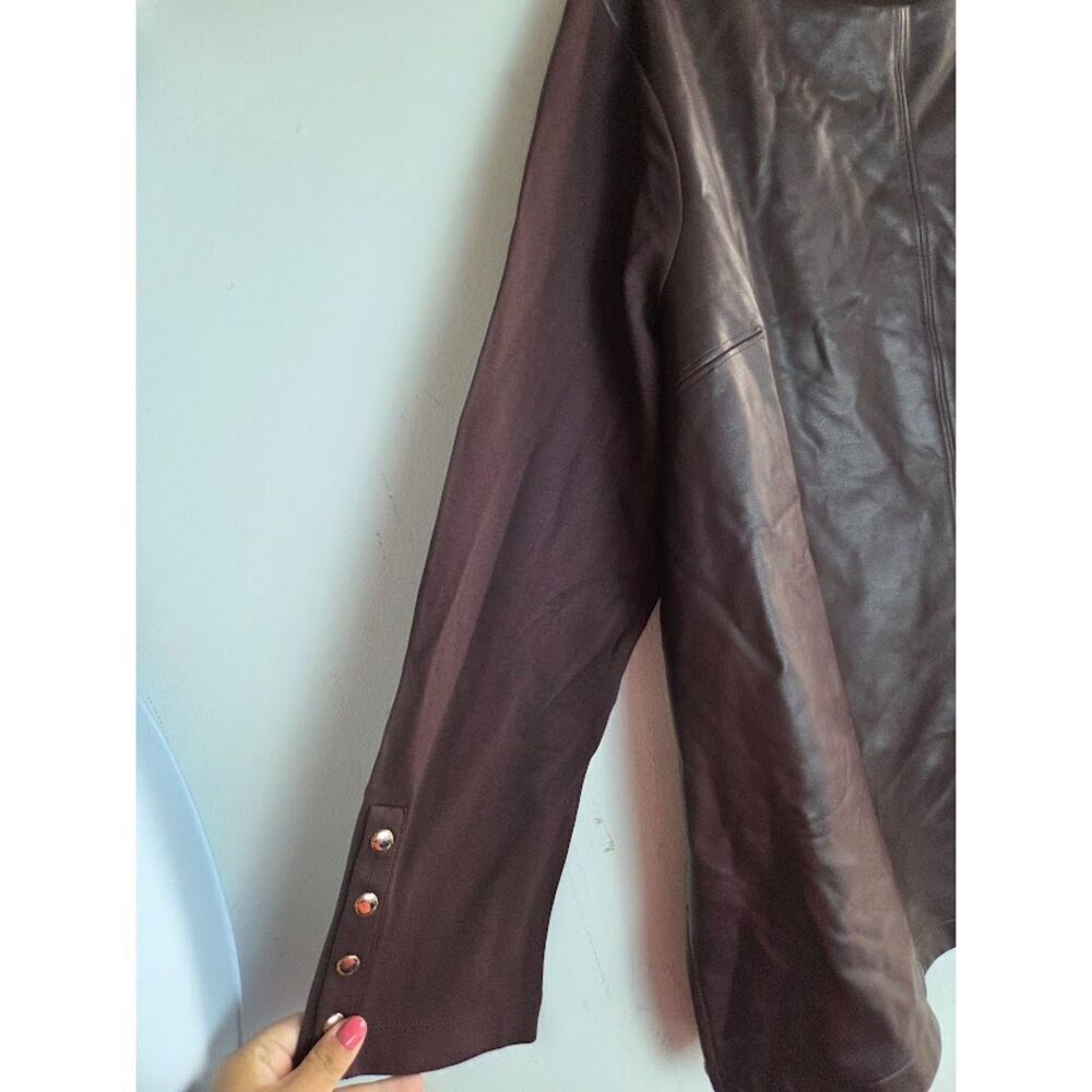 Chico's Chocolate Brown Mixed Media Faux Leather Boxy Blouse size 4/US XXL - Picture 3 of 7